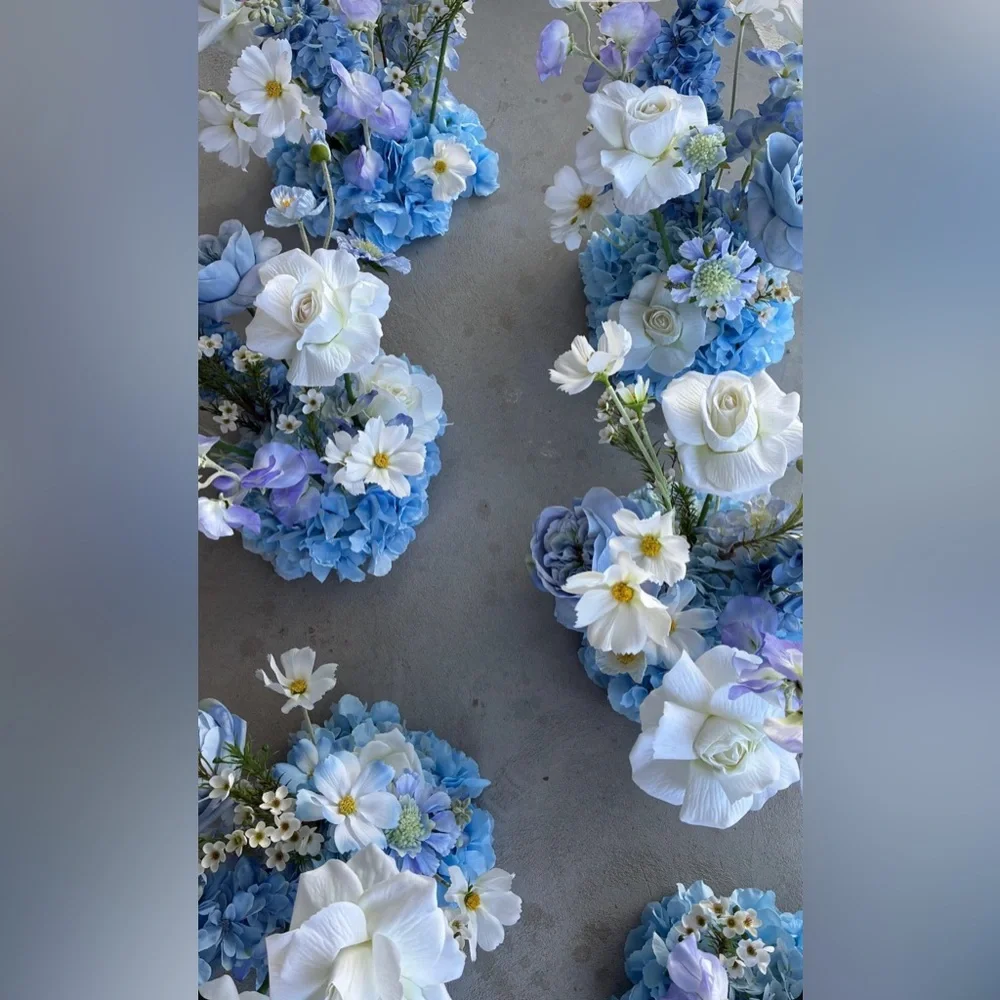Luxury Custom Blue & White Silk Floral Arrangements – Garden Style (Set of 6)